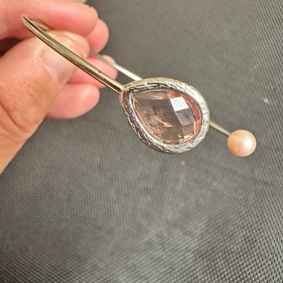 Jewelry - Elegant SilverTeardrop Bracelet with pink gemstone and pink fw pearl